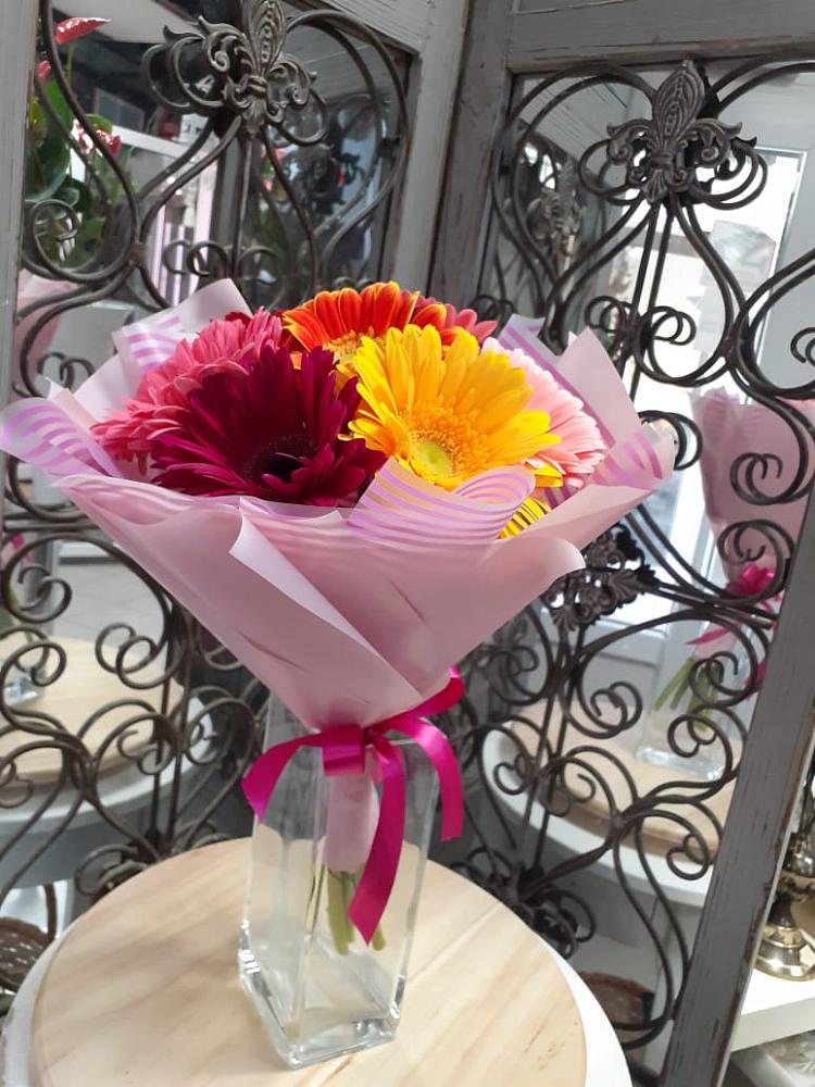 Букет цветов из: Герберы в Алексее-Тенгинской