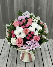 Букет цветов из:  Альстромерии, Гвоздики, Розы и Хризантемы в Алексее-Тенгинской
