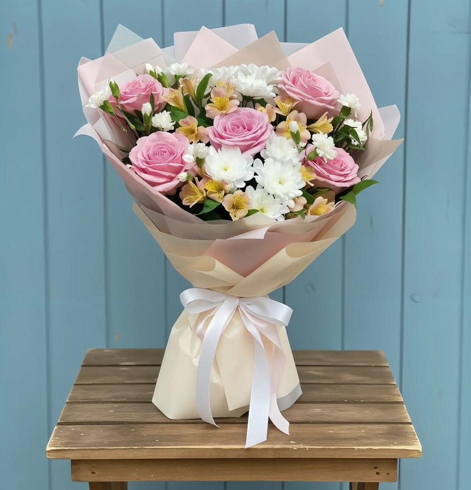 Букет французская меренга в Алексее-Тенгинской Букет цветов из: Гвоздики, Орхидеи и Розы в Алексее-Тенгинской